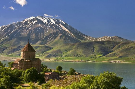 ARMENIJA I GRUZIJA 08.06. – 17.06.2027.