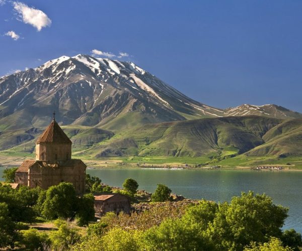 ARMENIJA I GRUZIJA 08.06. – 17.06.2027.